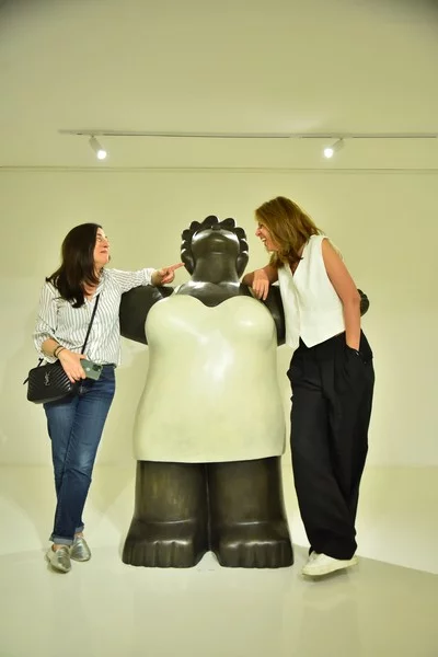 Comme Je L imagine Solo Exhibition at Chaos Art Gallery
